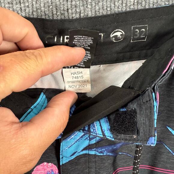 Ocean Current Swim Shorts Men's 32 Black/Blue Floral Allover Beachwear Casual - Picture 7 of 10